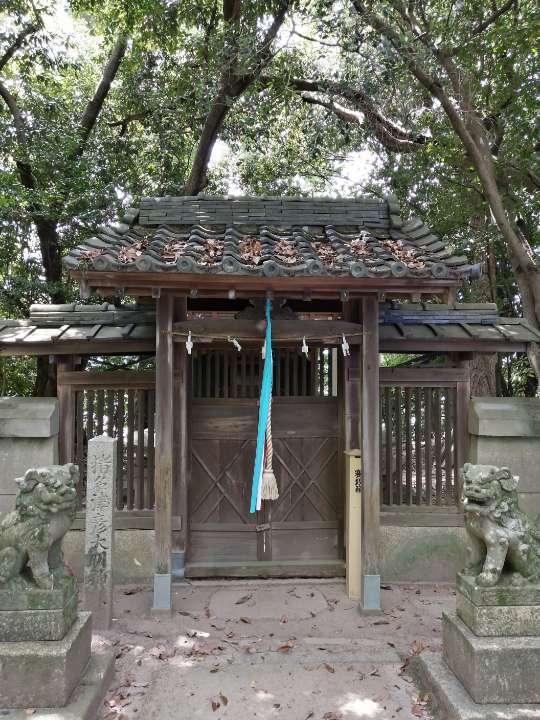 ⑤伊居太神社境内の猪名津彦大明神社