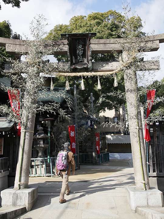 ⑩海老江の八坂神社は木と水の匂いがする