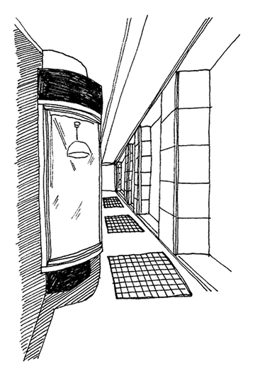 1階柱廊とショーウィンドウ